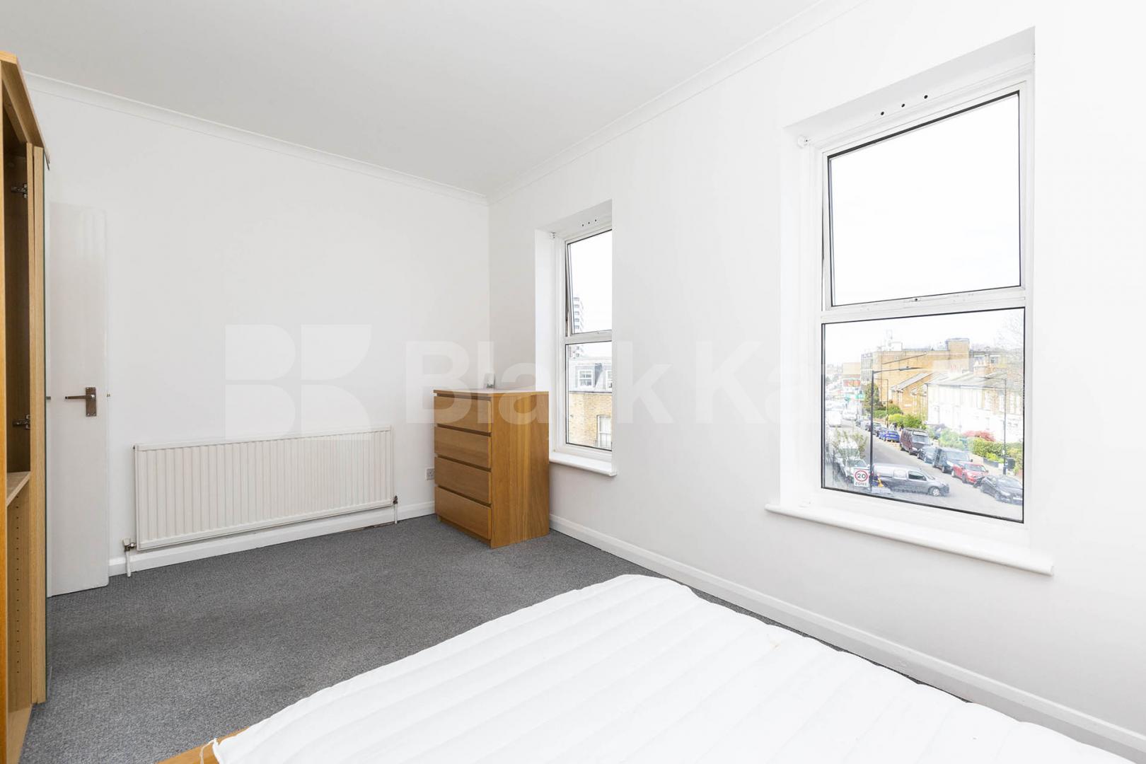  2 bedroom property close to amenities and dalston overground Dalston Lane, Dalston